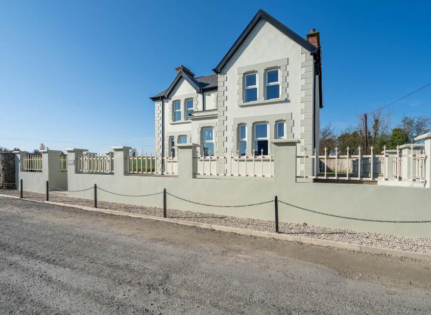 Monclink, Manorcunningham, Letterkenny, F92FR9P