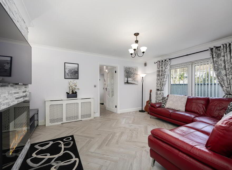 104 Oakwood Grove, Clondalkin, Dublin, D22XA56
