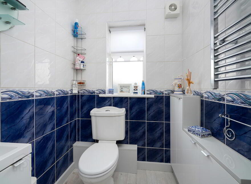 104 Oakwood Grove, Clondalkin, Dublin, D22XA56