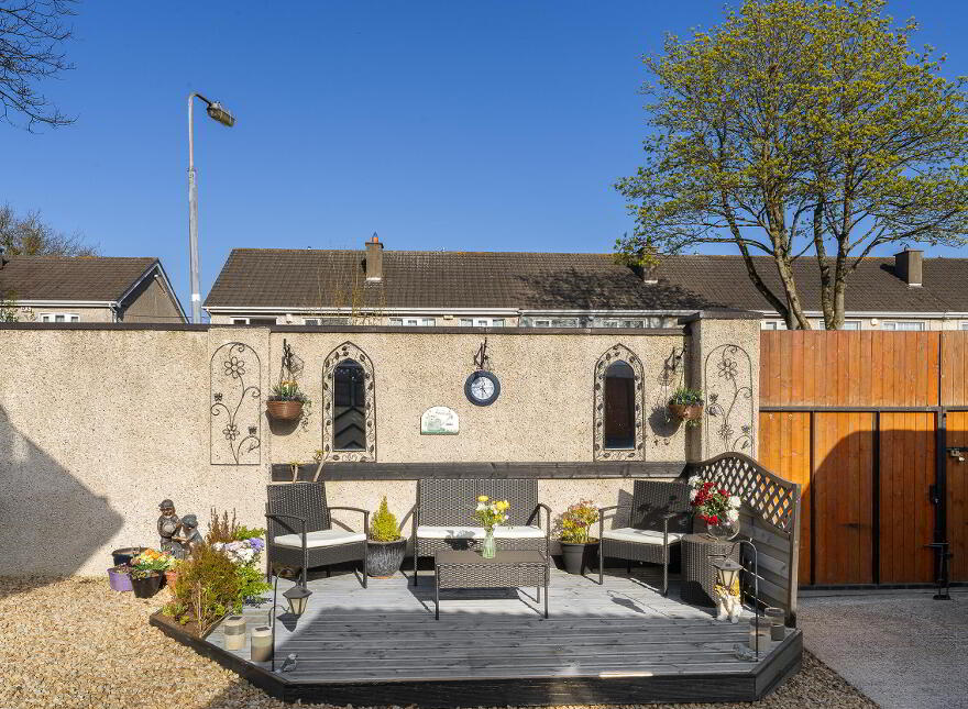 104 Oakwood Grove, Clondalkin, Dublin, D22XA56