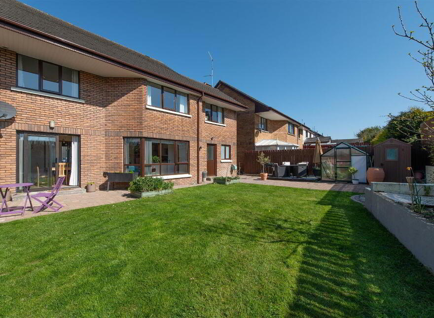 5 Rademon Avenue, Crossgar, BT30 9NX