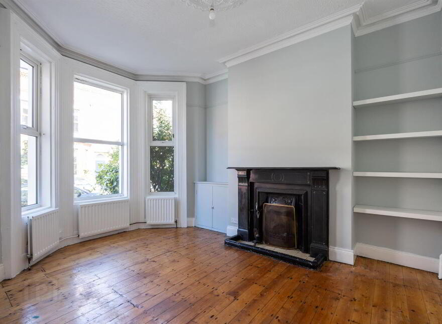 16 Rossmore Avenue, Belfast, BT7 3HB
