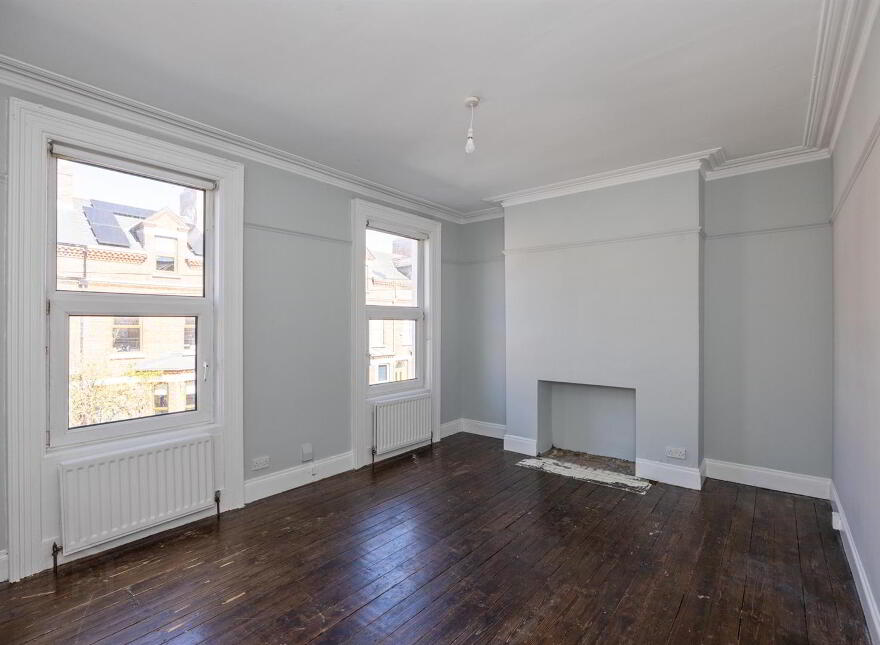 16 Rossmore Avenue, Belfast, BT7 3HB