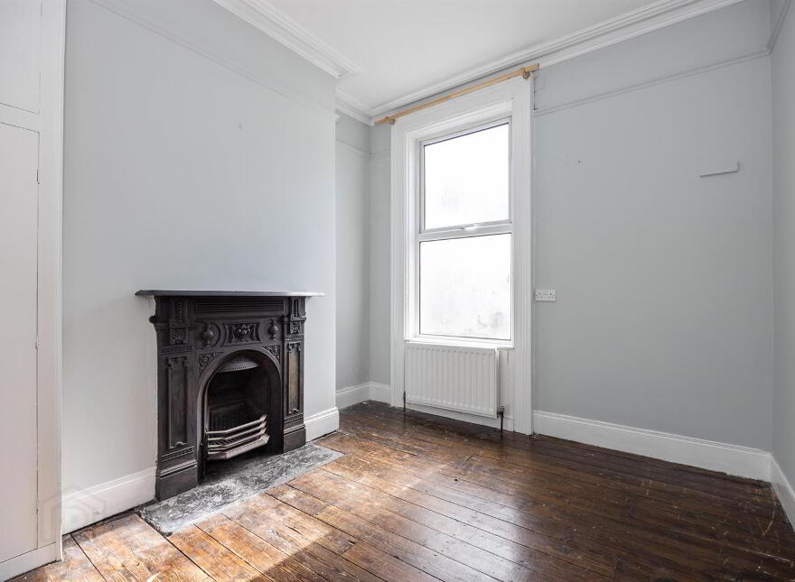 16 Rossmore Avenue, Belfast, BT7 3HB