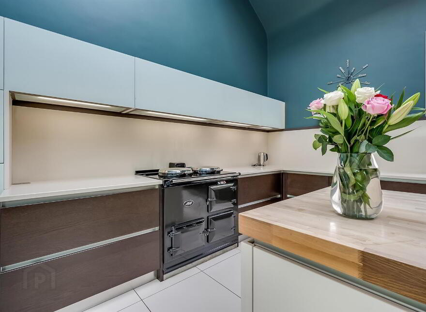 3 Malone Park Central, Belfast, BT9 6NP