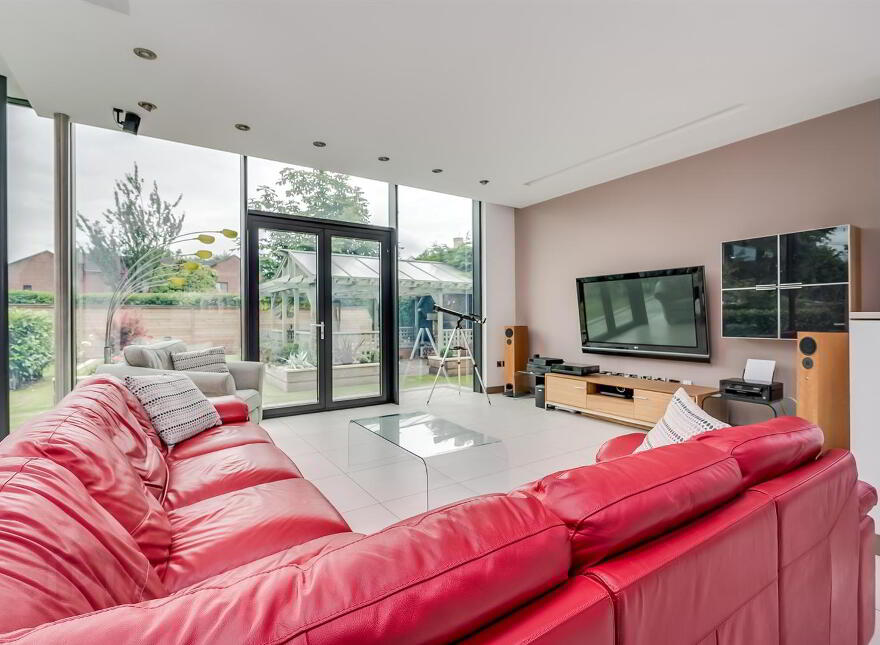 3 Malone Park Central, Belfast, BT9 6NP
