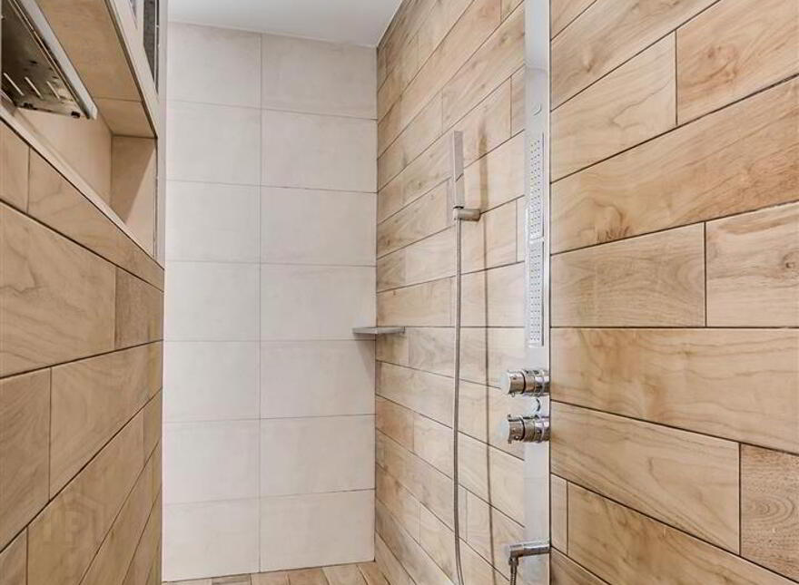 3 Malone Park Central, Belfast, BT9 6NP