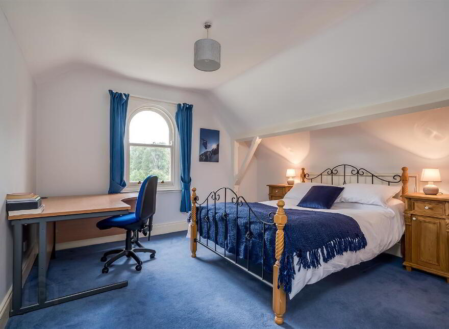 3 Malone Park Central, Belfast, BT9 6NP