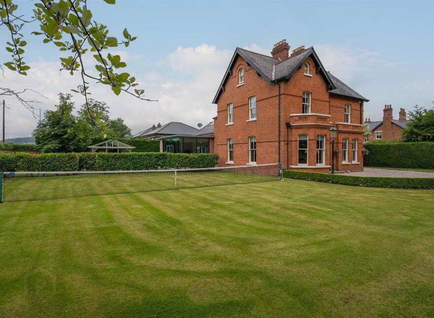 3 Malone Park Central, Belfast, BT9 6NP