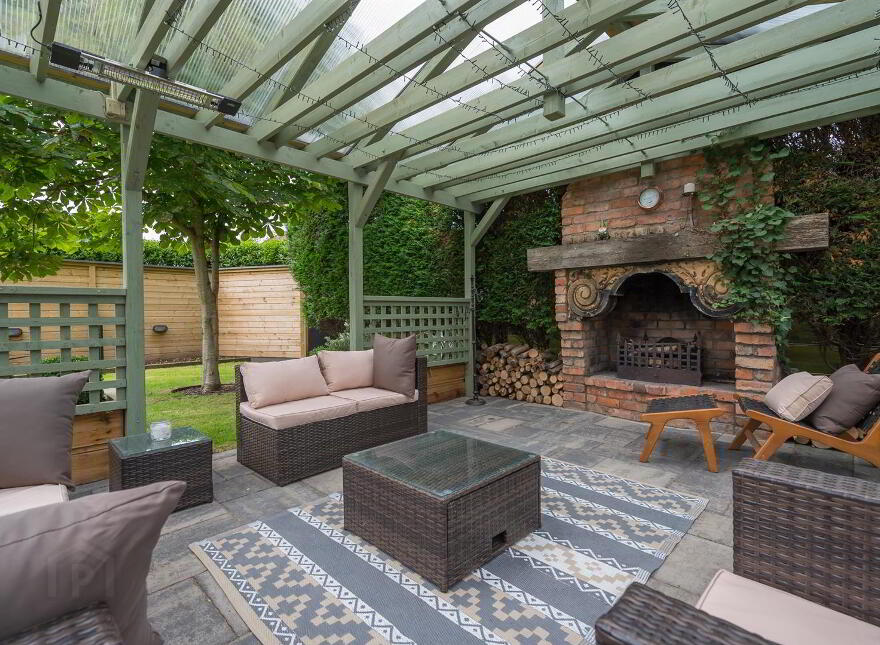 3 Malone Park Central, Belfast, BT9 6NP