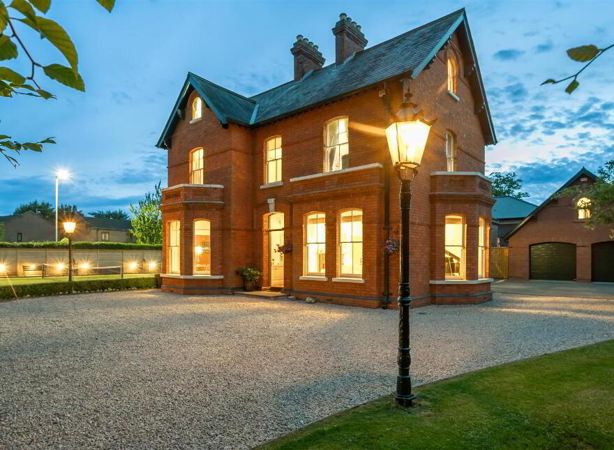 3 Malone Park Central, Belfast, BT9 6NP