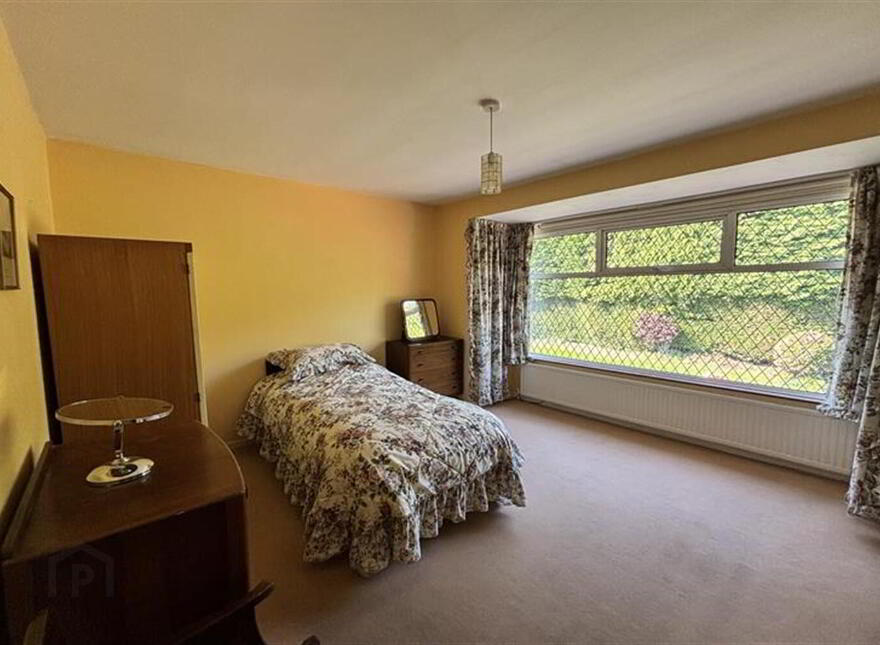 737 Antrim Road, Belfast, BT15 4EL