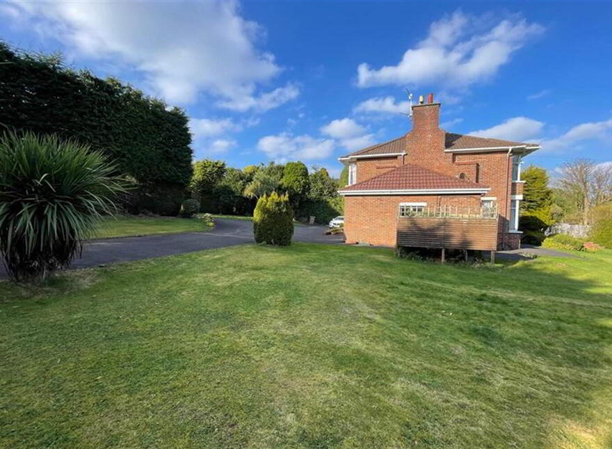 737 Antrim Road, Belfast, BT15 4EL