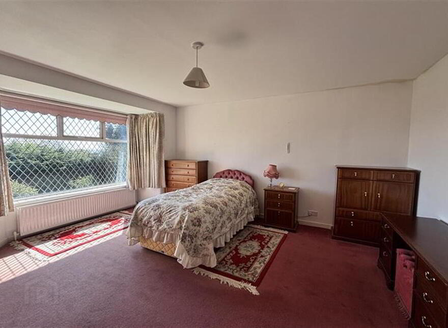 737 Antrim Road, Belfast, BT15 4EL