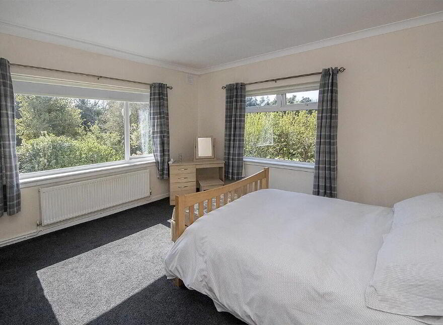 Keianne Lodge, Ballinamult, E91K520