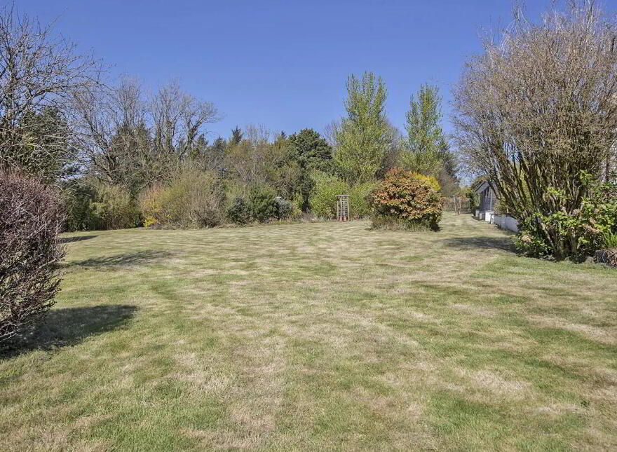 Keianne Lodge, Ballinamult, E91K520