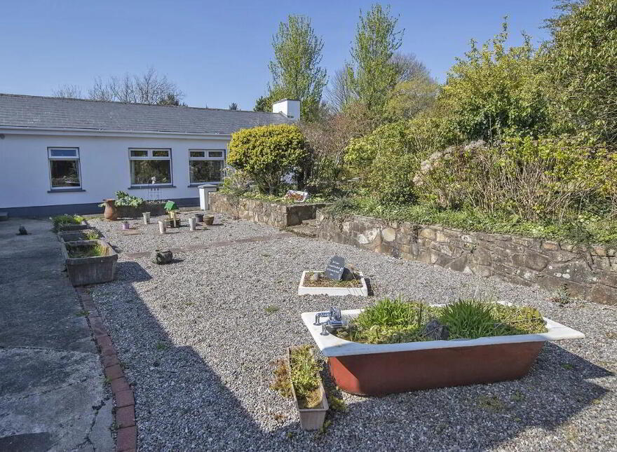 Keianne Lodge, Ballinamult, E91K520