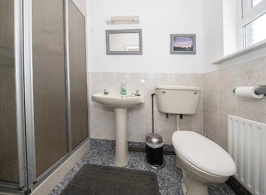Keianne Lodge, Ballinamult, E91K520