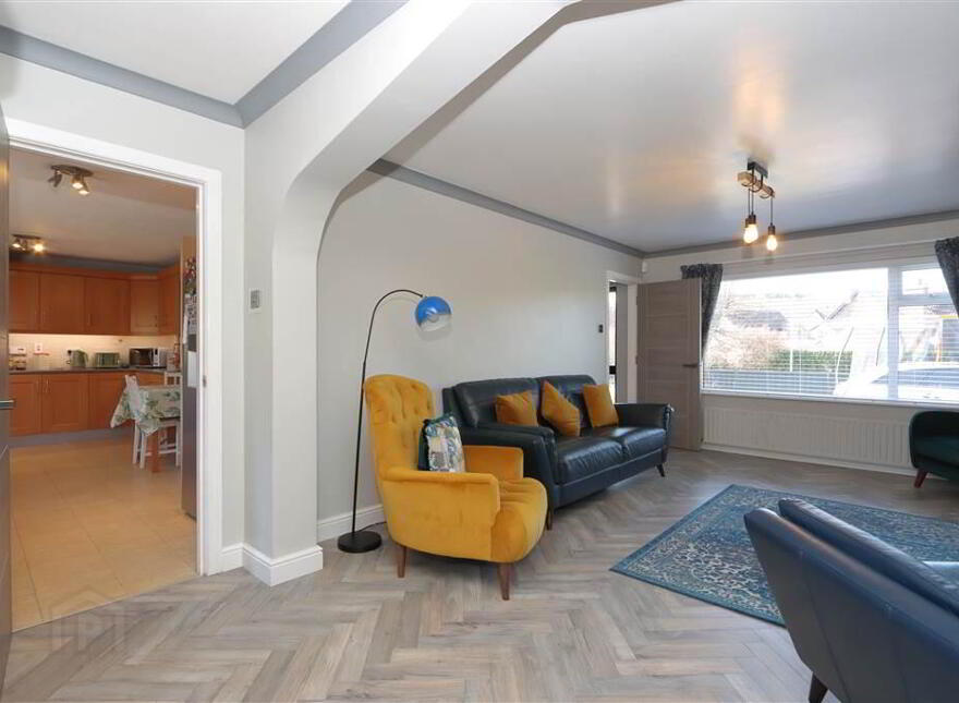294a Comber Road, Dundonald, Belfast, BT16 1UR