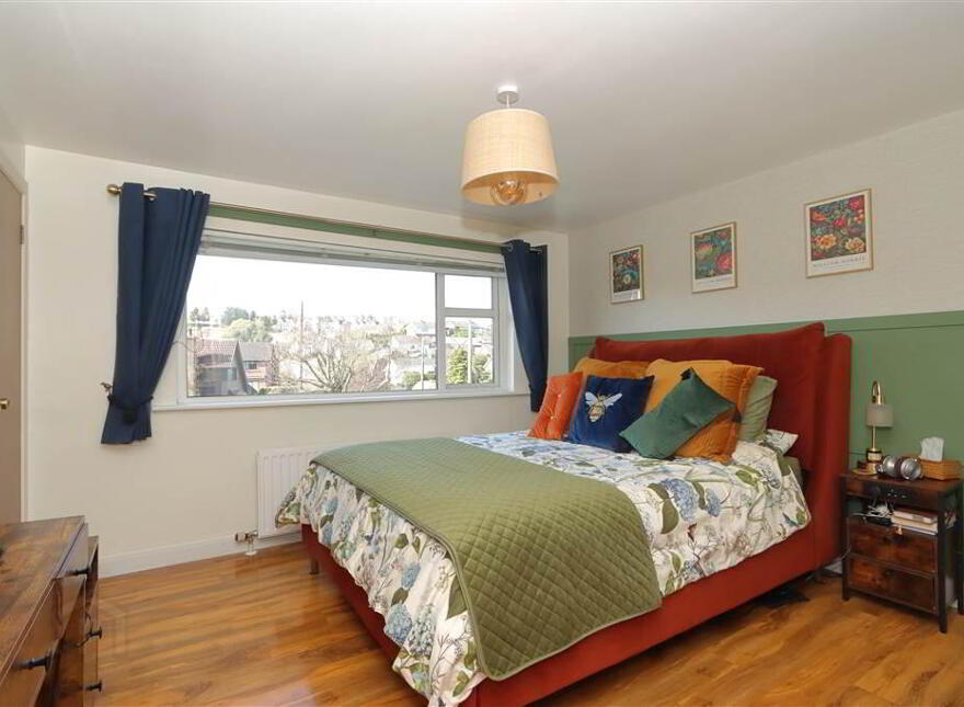294a Comber Road, Dundonald, Belfast, BT16 1UR