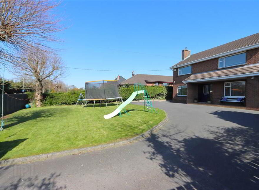 294a Comber Road, Dundonald, Belfast, BT16 1UR