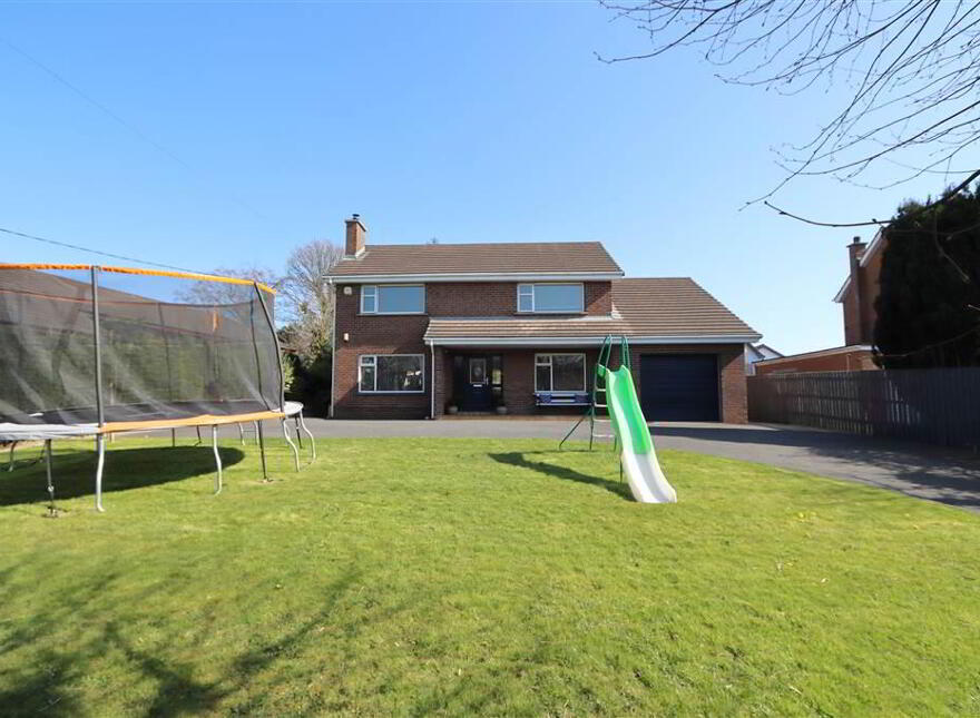 294a Comber Road, Dundonald, Belfast, BT16 1UR