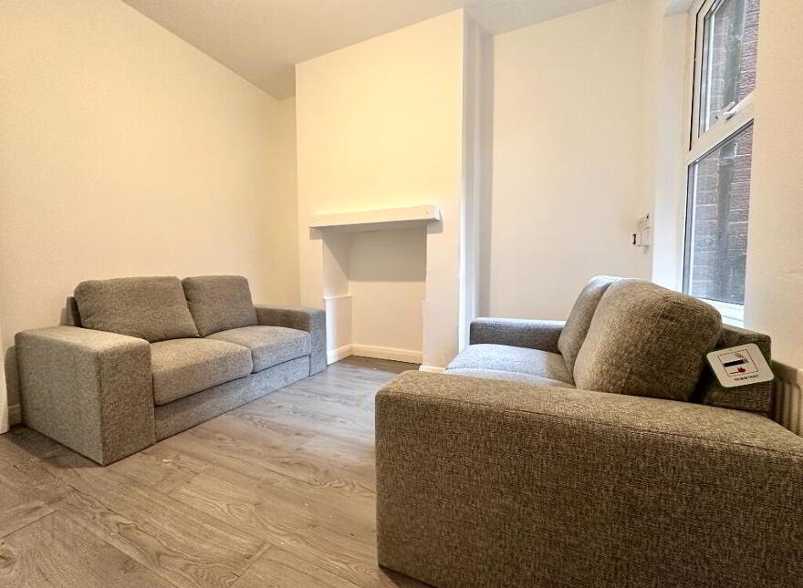 23 Cairo Street, Belfast, BT7 1QS