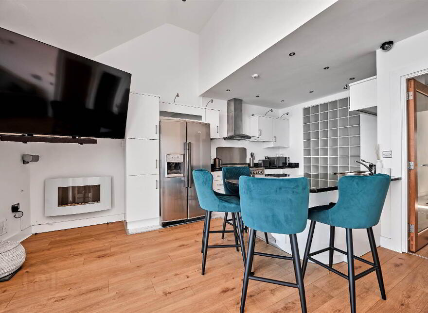 11 Ecosse, Kinora Terrace, Portstewart, BT55 7FR