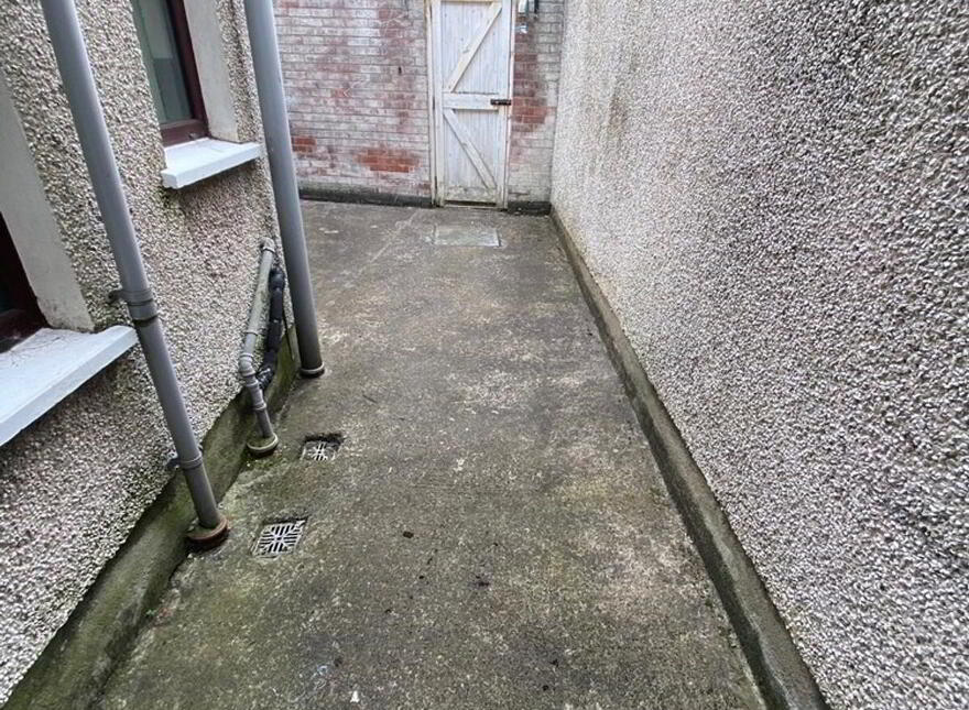 53 Surrey Street, Off Lisburn Road, Belfast, BT9 7FR