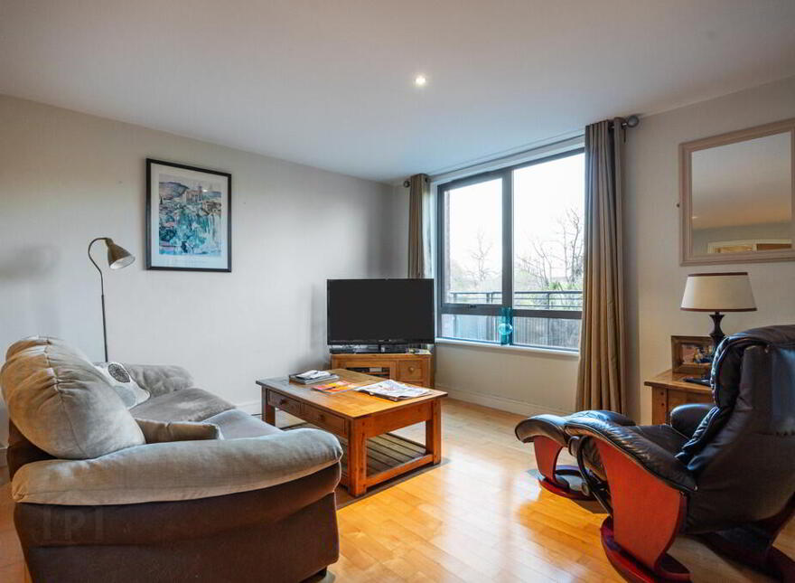 33 Apartment, Stranmillis Wharf, 2b Lockview Road, Belfast, BT9 5GN