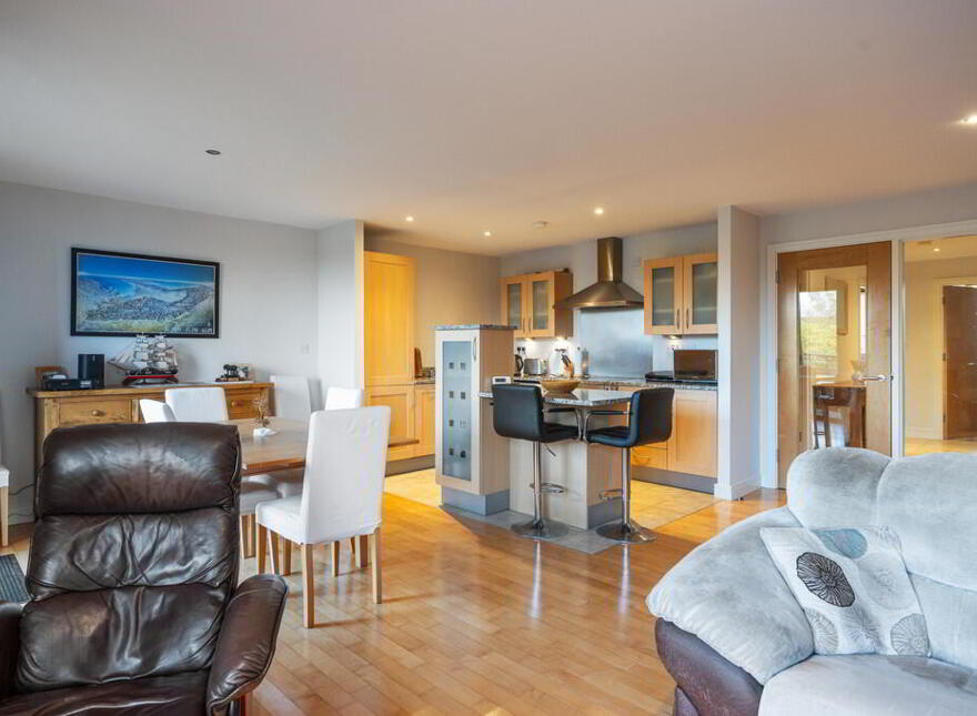33 Apartment, Stranmillis Wharf, 2b Lockview Road, Belfast, BT9 5GN
