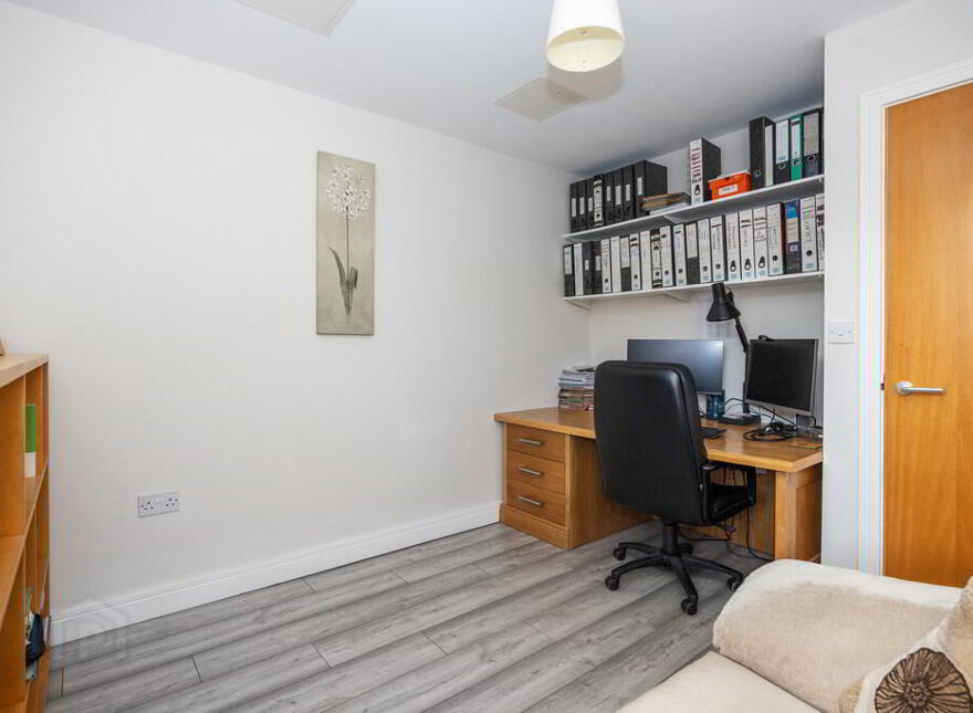 33 Apartment, Stranmillis Wharf, 2b Lockview Road, Belfast, BT9 5GN