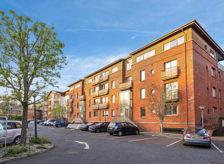 33 Apartment, Stranmillis Wharf, 2b Lockview Road, Belfast, BT9 5GN