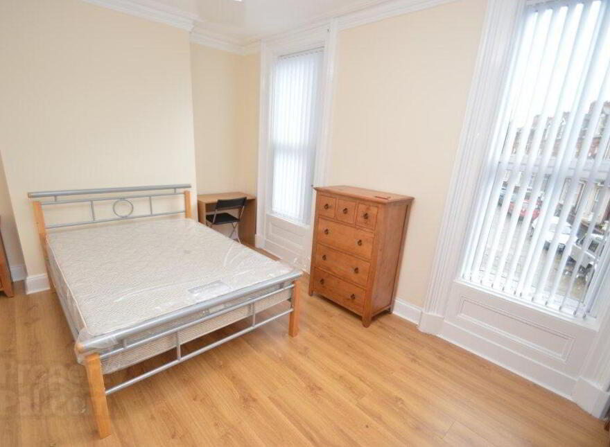 84 Cromwell Road, Belfast, BT7 1JY