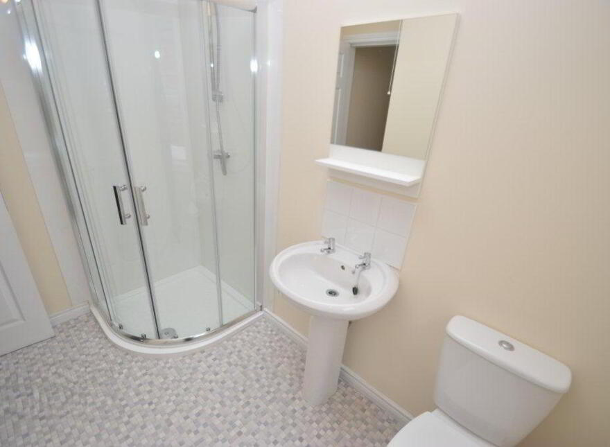 84 Cromwell Road, Belfast, BT7 1JY