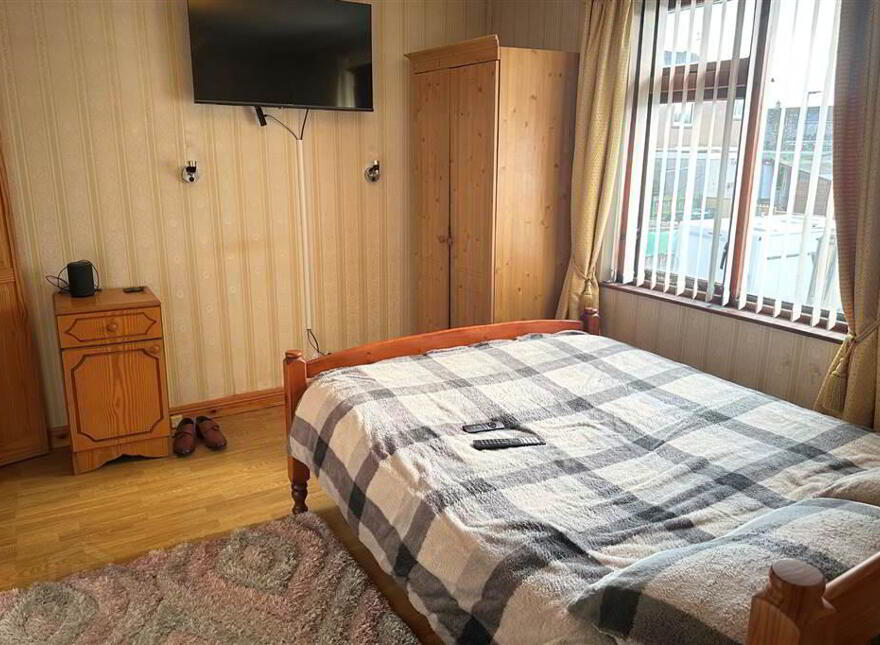 74 Dunclug Gardens, Ballymena, BT43 6NW