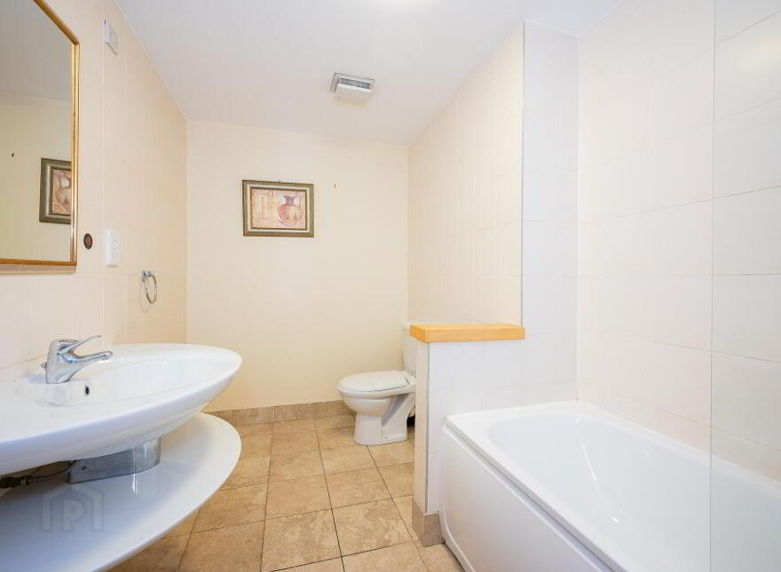 80 Stranmillis Wharf, Belfast, BT9 5GN