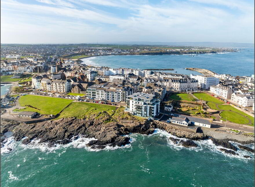 11 Castle Linn, 2-6 Bath Road, Portrush, BT56 8AP
