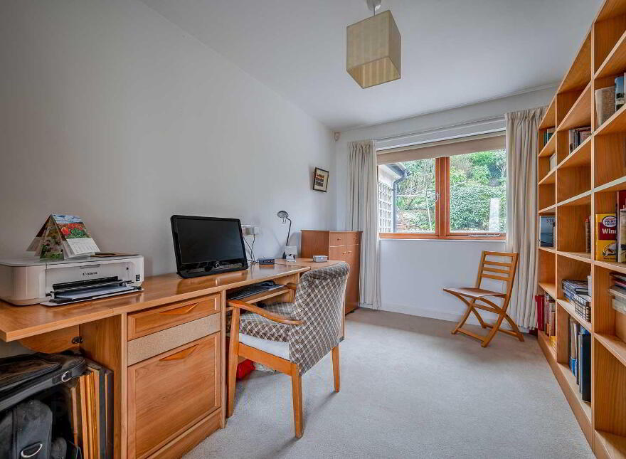 5 Plas Merdyn, Holywood, BT18 9DF