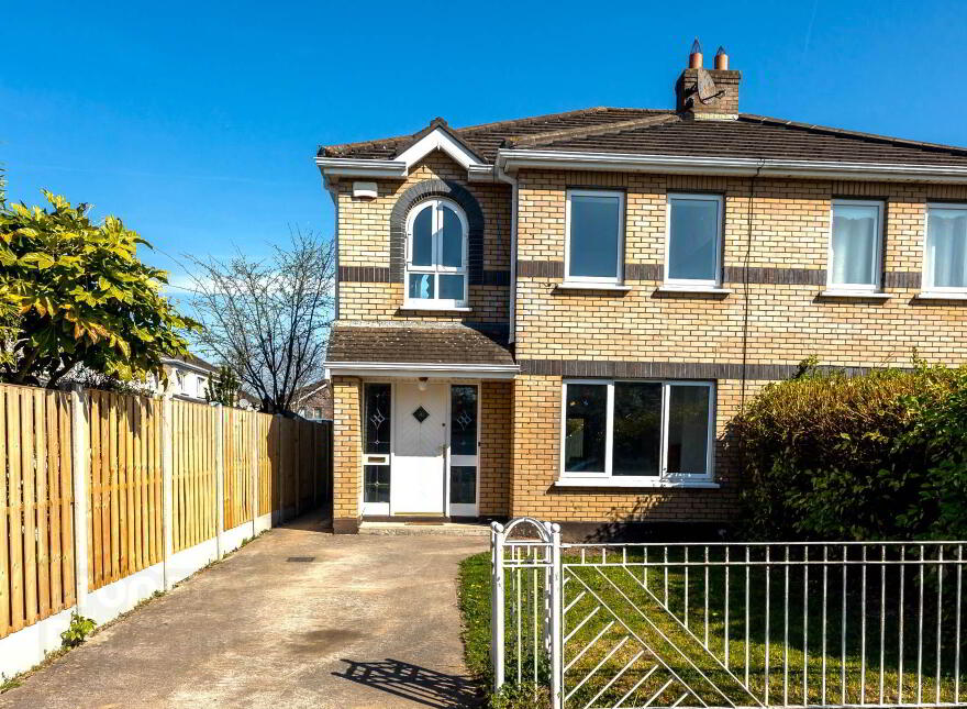 1 Limelawn Glade, Clonsilla, Dublin, D15H7W1 photo