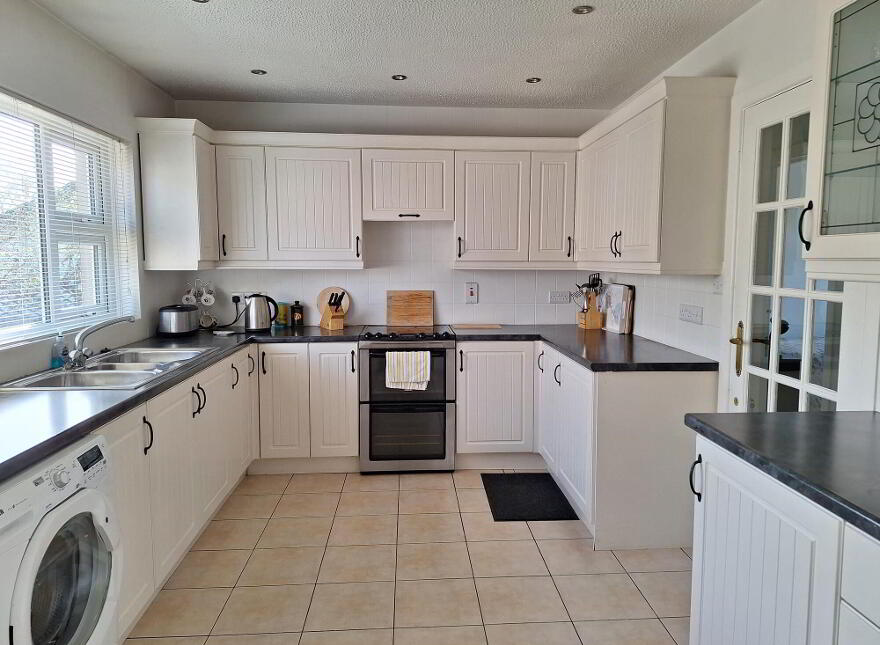 6 Moyle Park, Ballycastle, BT54 6NT