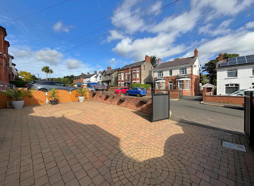 14 Westway Drive, Belfast, BT13 3NQ