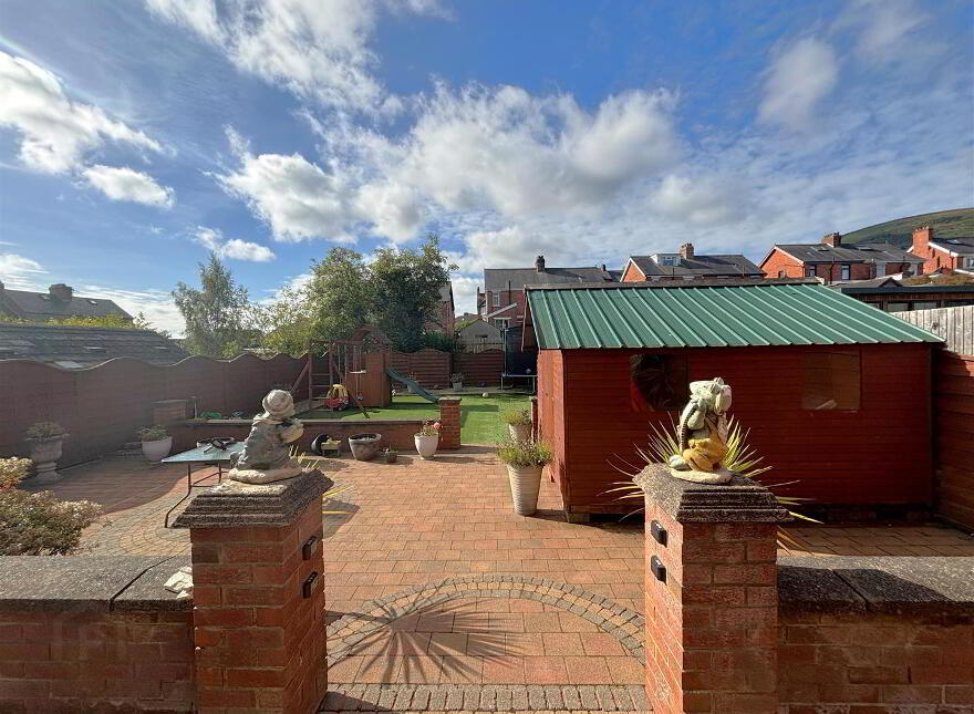 14 Westway Drive, Belfast, BT13 3NQ