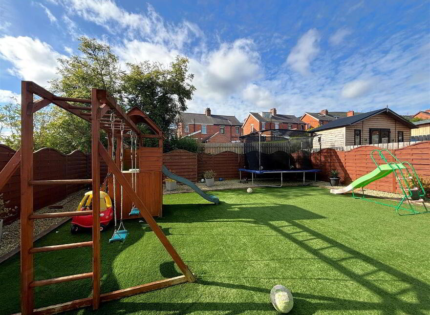 14 Westway Drive, Belfast, BT13 3NQ