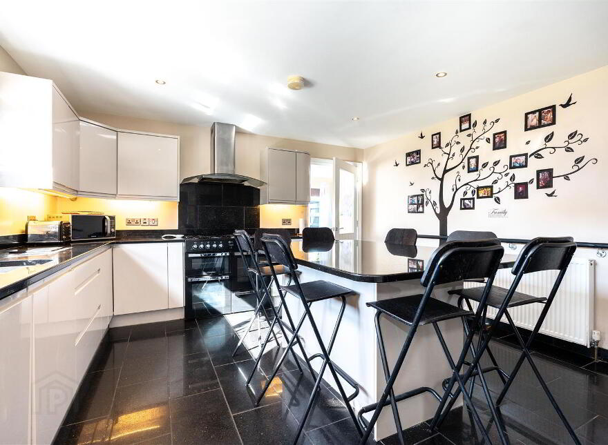 168 Glen Road, Comber, BT23 5QT