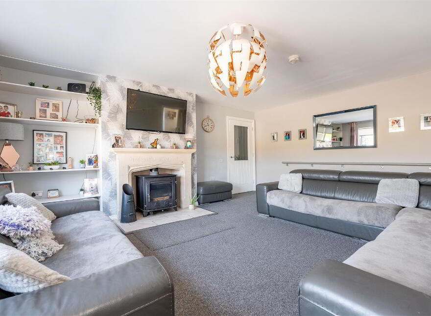 168 Glen Road, Comber, BT23 5QT