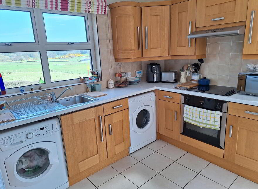 4 Knocknacarry Court, Cushendun, Ballymena, BT44 0NW