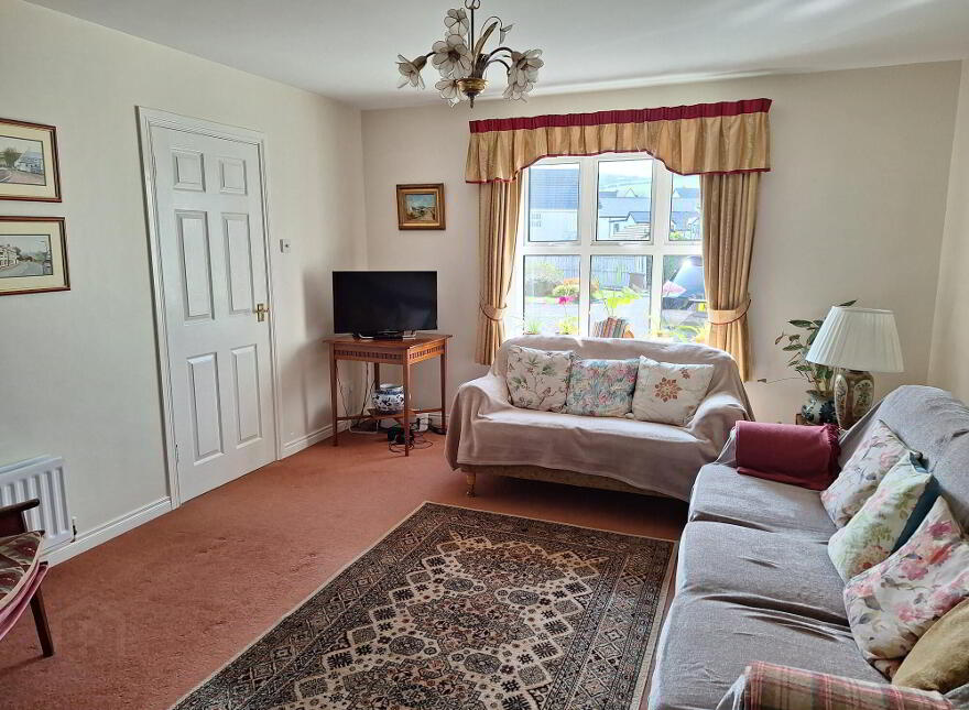 4 Knocknacarry Court, Cushendun, Ballymena, BT44 0NW