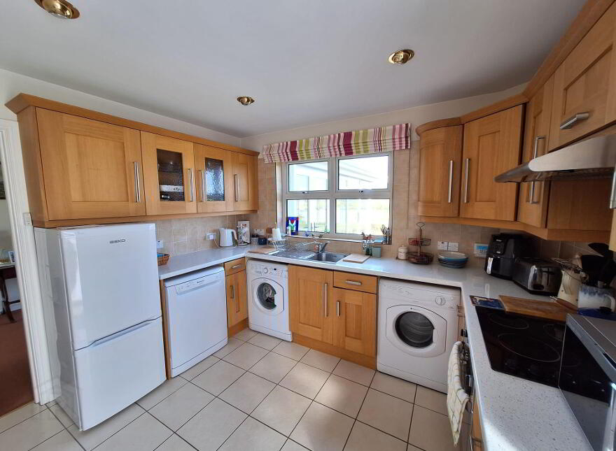 4 Knocknacarry Court, Cushendun, Ballymena, BT44 0NW