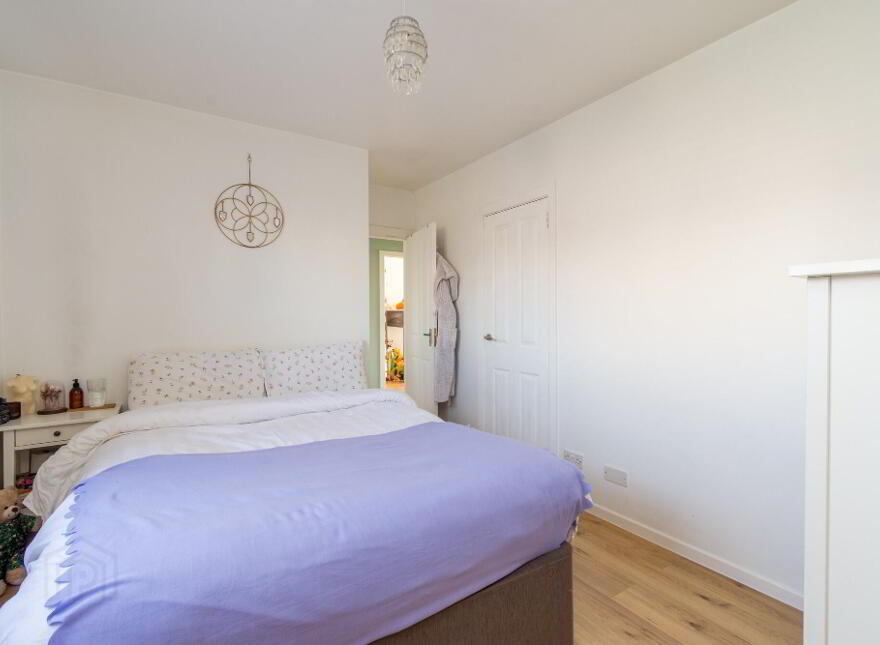 5 Adlon Crescent, Lisburn, BT28 2EG